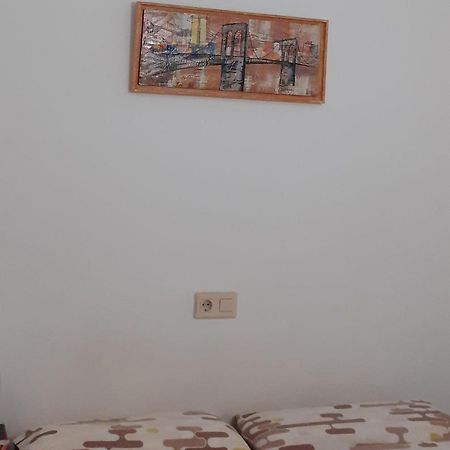 Habitacion Doble Privada En Фигерас Екстериор снимка