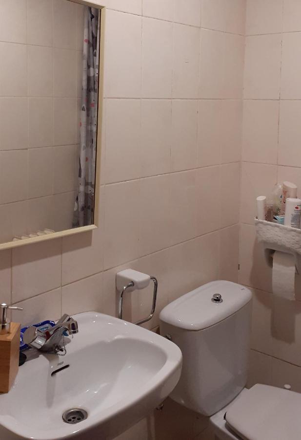 Habitacion Doble Privada En Фигерас Екстериор снимка